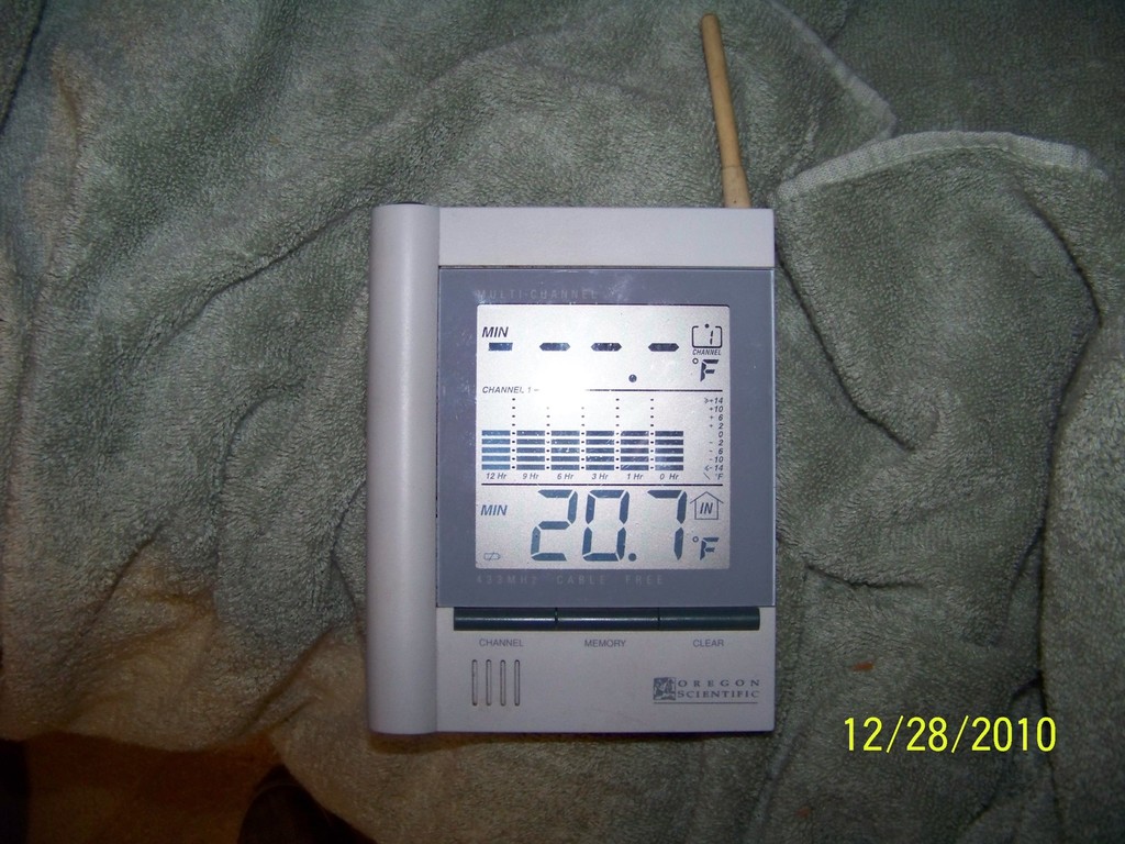 Thermometer reading 12-28-10.jpg