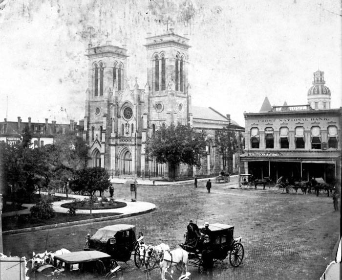 9870034_Mainplazaandsanfernandocathedral1908utsapubdom.jpg.be760d5164d9e308c3528f9702ff46b7.jpg