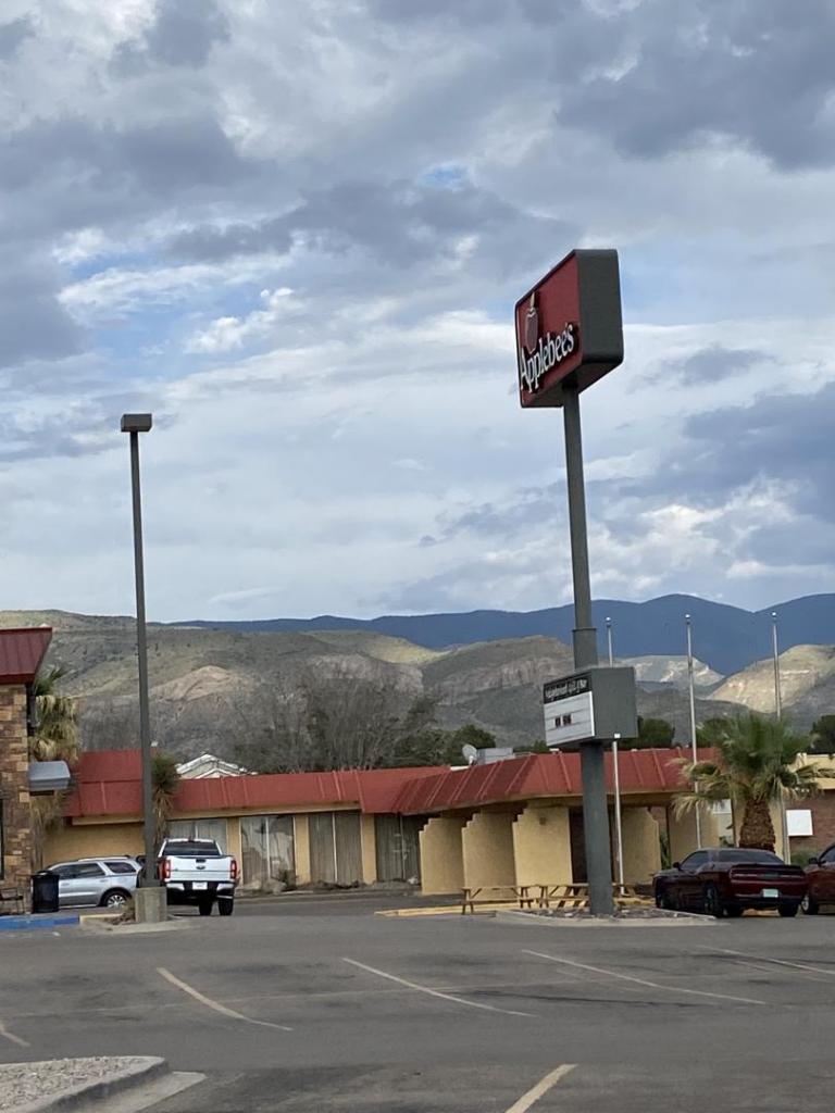 F403ABA4-5281-4C32-B848-F675F9552D6C.jpeg