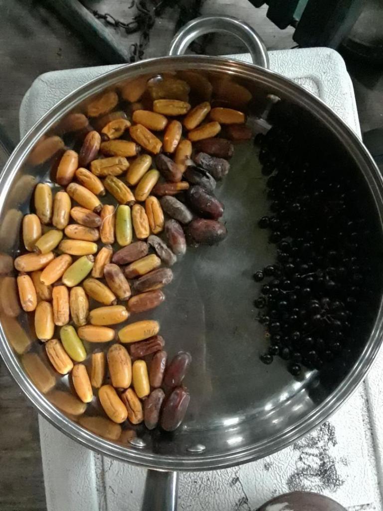 dates.jpg
