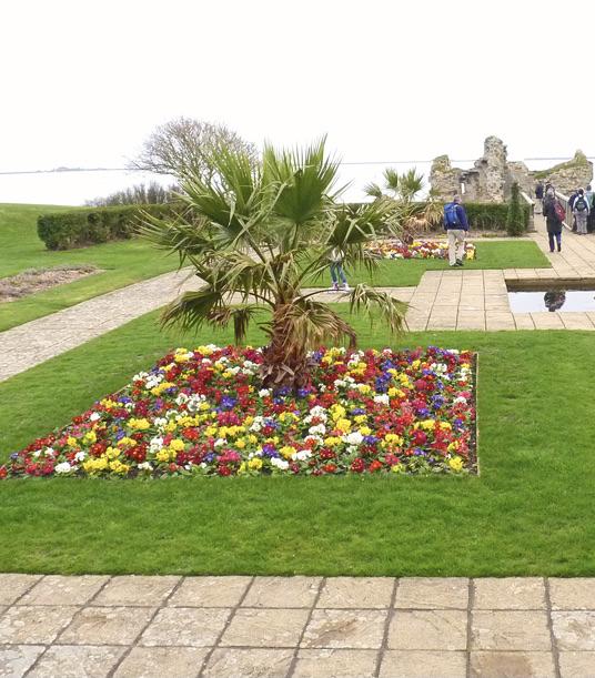 584696616_Sandsfoot_Castle_Gardens_Weymouth_Dorset_(geograph_2856056)2.jpg.a8cfb78354efac4b6bdee87522793325.jpg