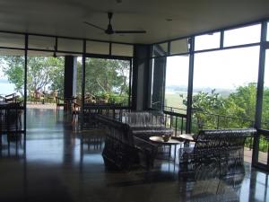 post-6735-0-72305100-1353351508_thumb.jp